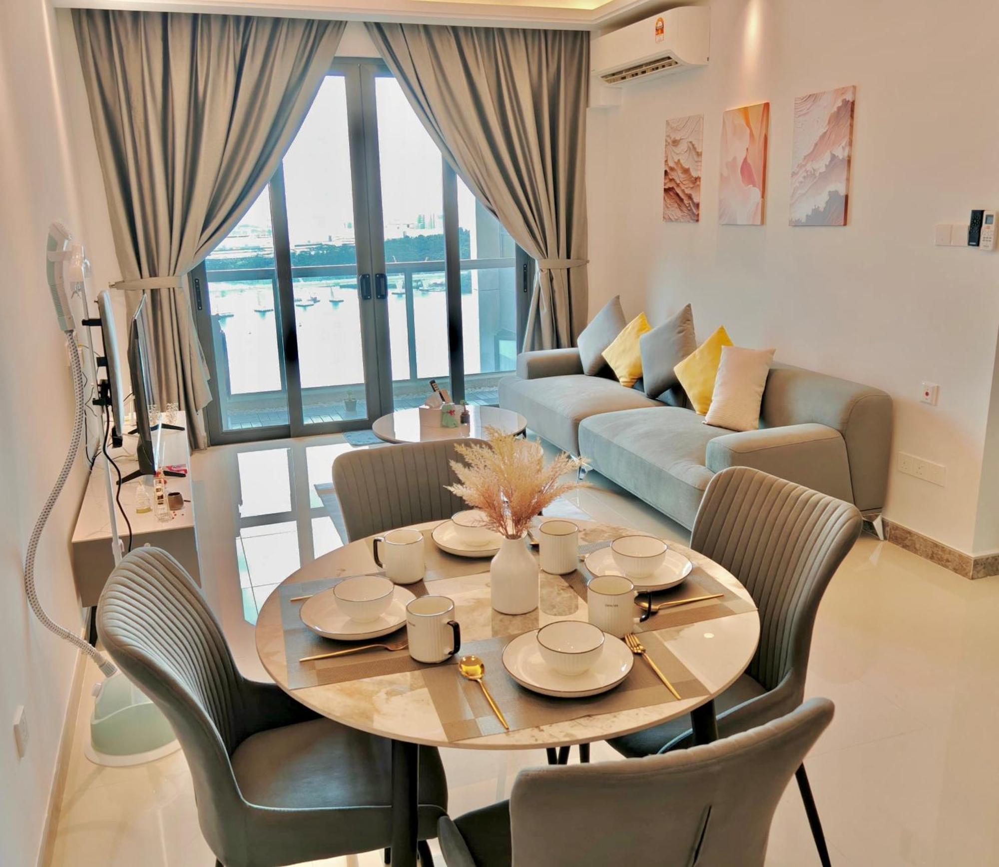 Apartment R&f Princess Cove Jb Ciq With Seaview